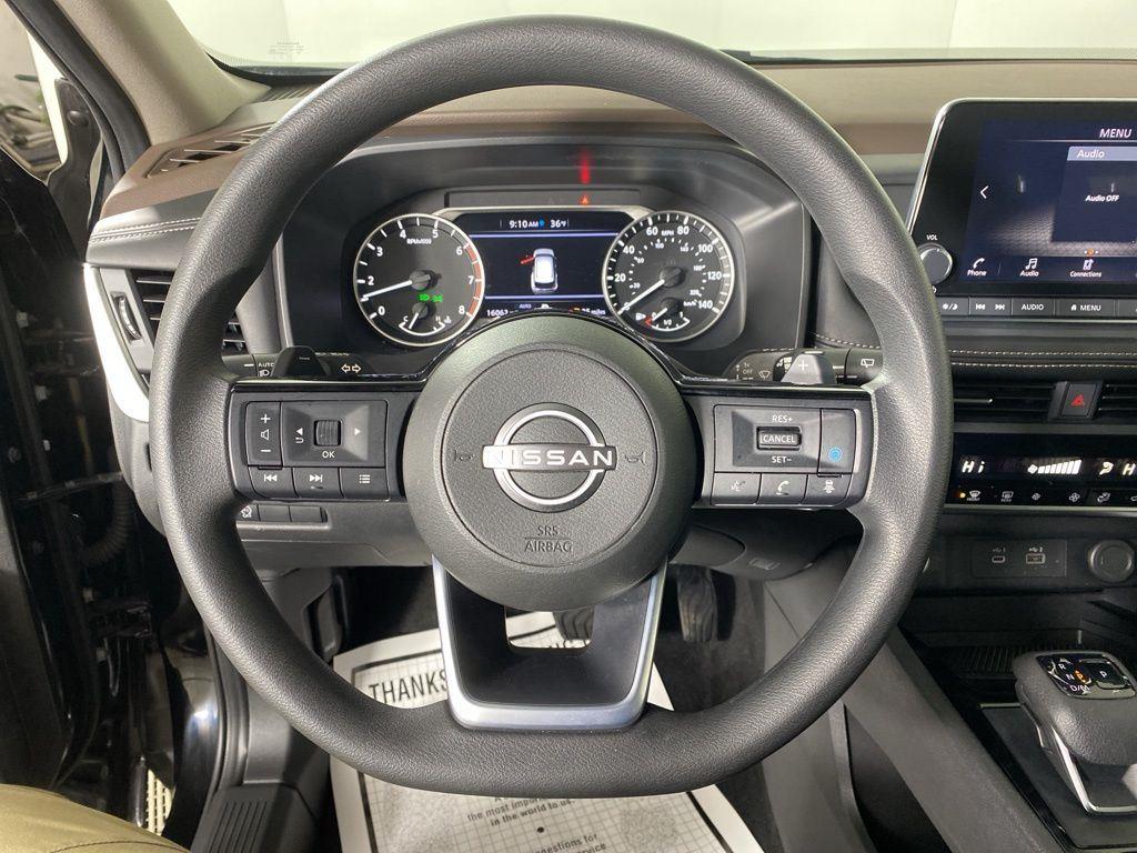 Used 2023 Super Black Nissan SV image 17