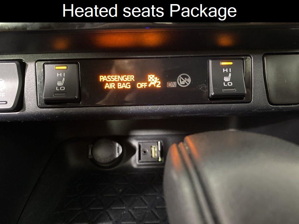 Used 2019 Magnetic Gray Metallic Toyota XLE image 5