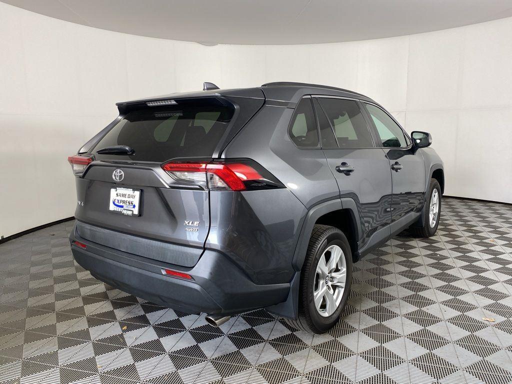 Used 2019 Magnetic Gray Metallic Toyota XLE image 6