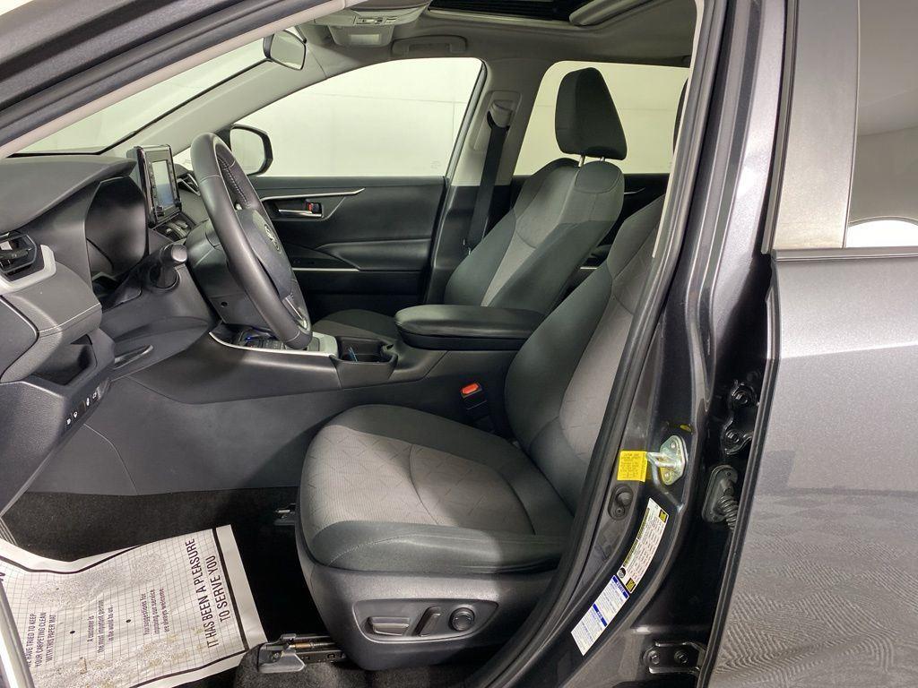 Used 2019 Magnetic Gray Metallic Toyota XLE image 9