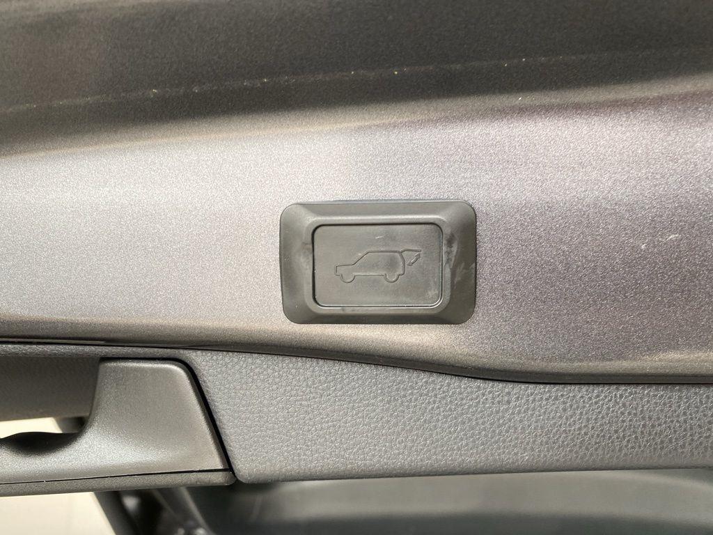Used 2019 Magnetic Gray Metallic Toyota XLE image 15