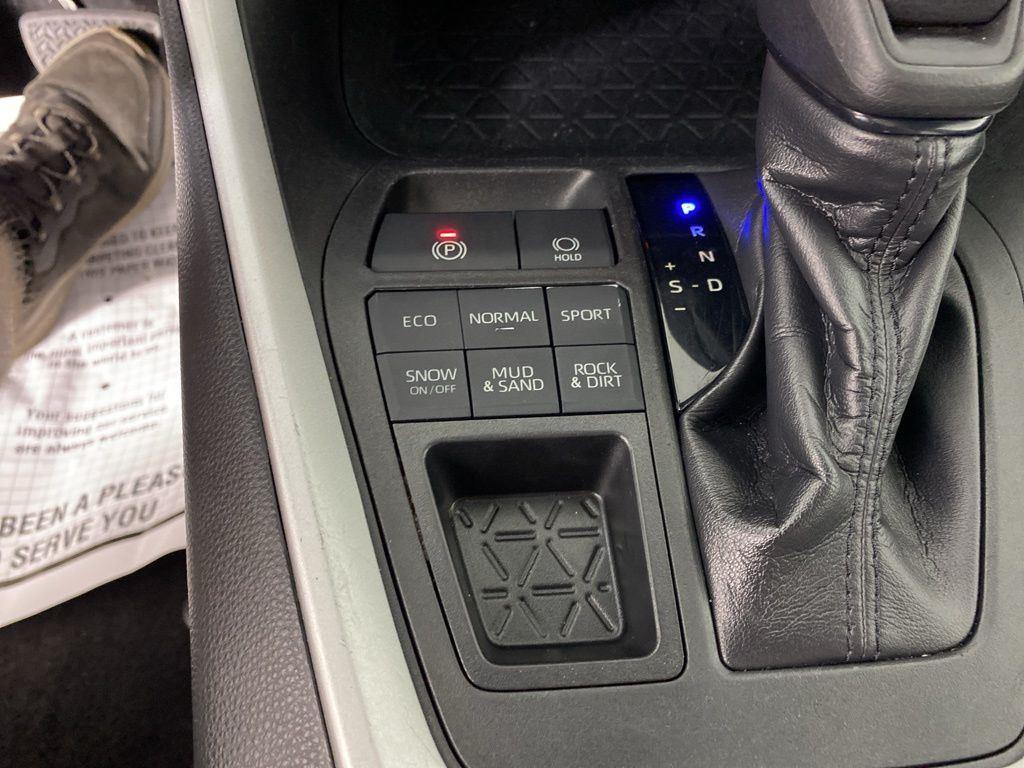 Used 2019 Magnetic Gray Metallic Toyota XLE image 25