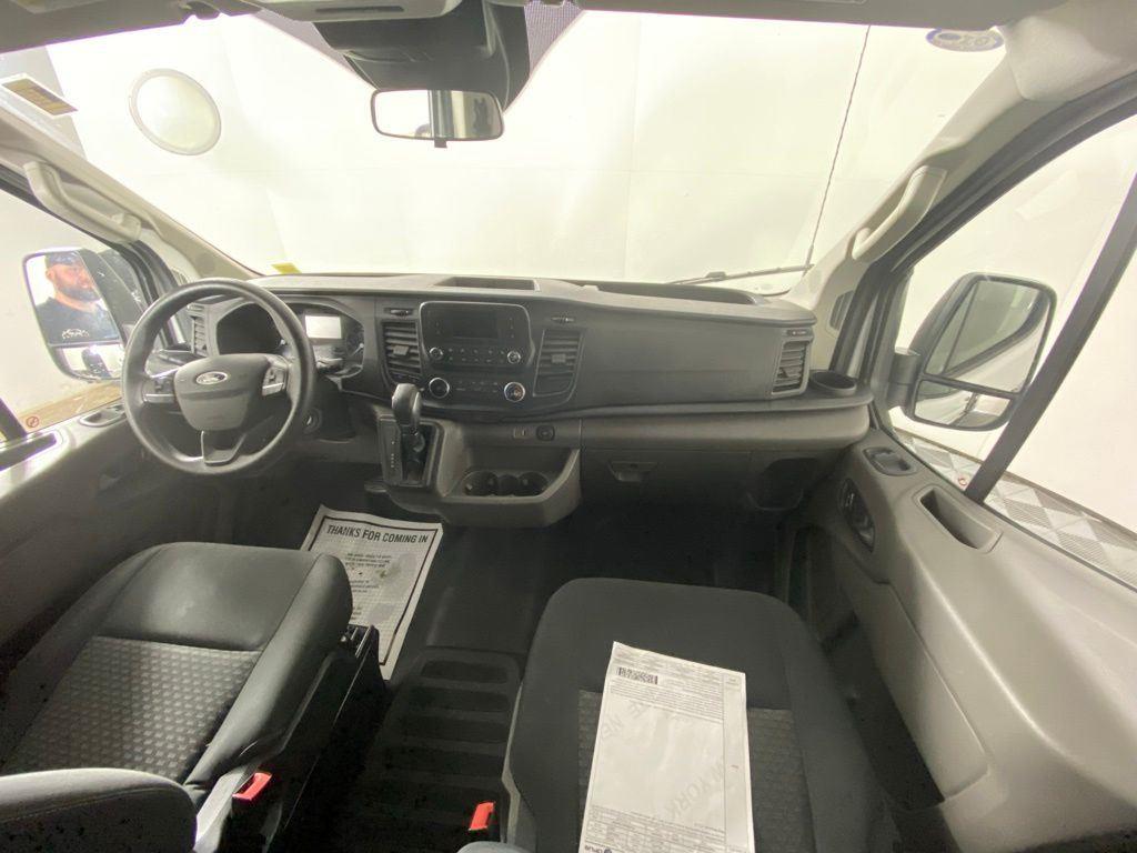 Used 2024 Oxford White Ford Base image 23