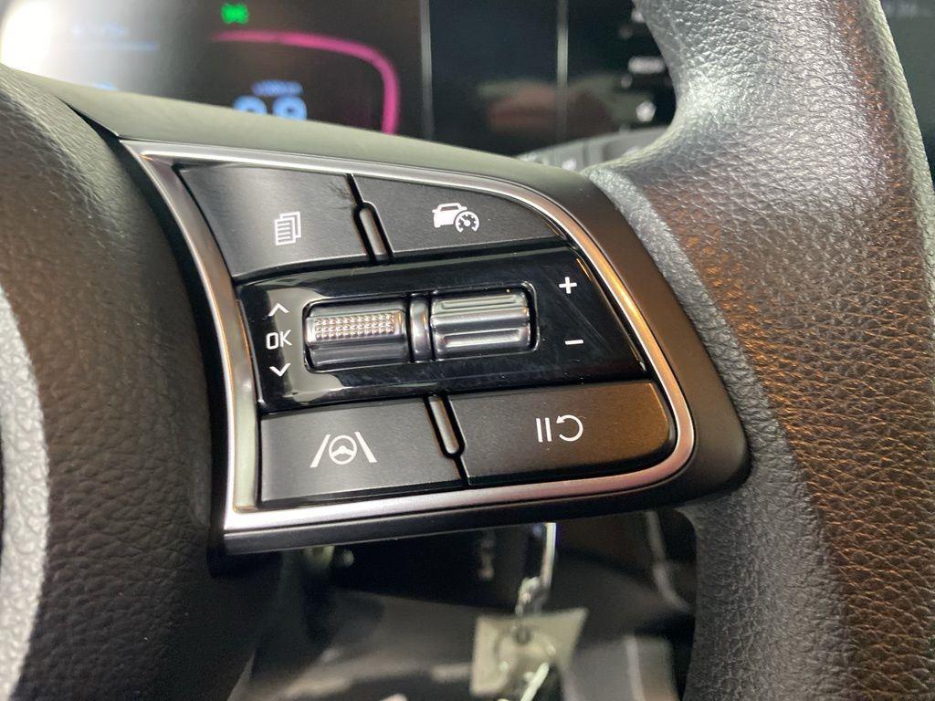 Used 2026 Dark Ocean Blue Kia LX image 18