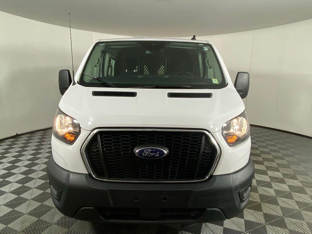 Used 2025 Oxford White Ford Base image 7