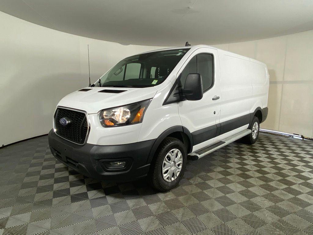 Used 2025 Oxford White Ford Base image 8