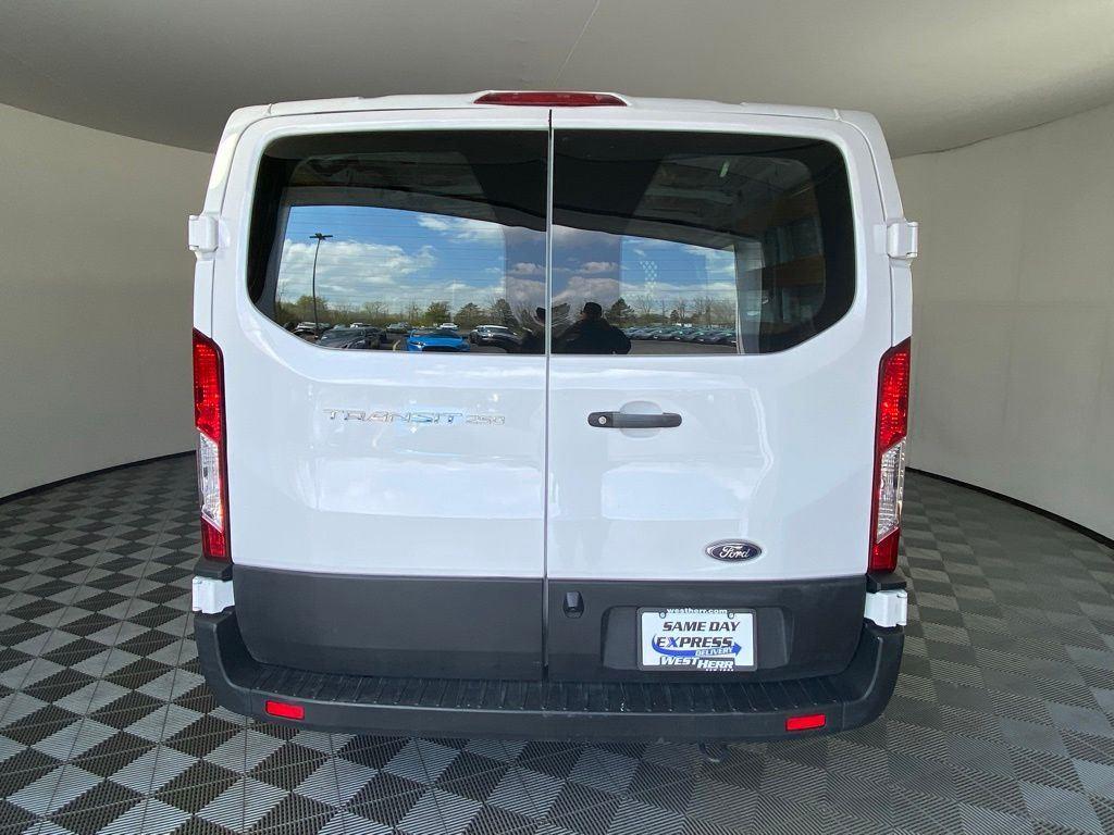 Used 2025 Oxford White Ford Base image 11