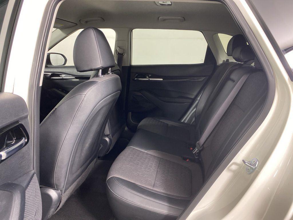 Used 2026 Clear White Kia S image 9