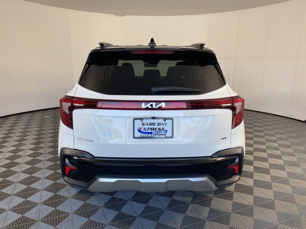 Used 2026 Clear White Kia S image 15