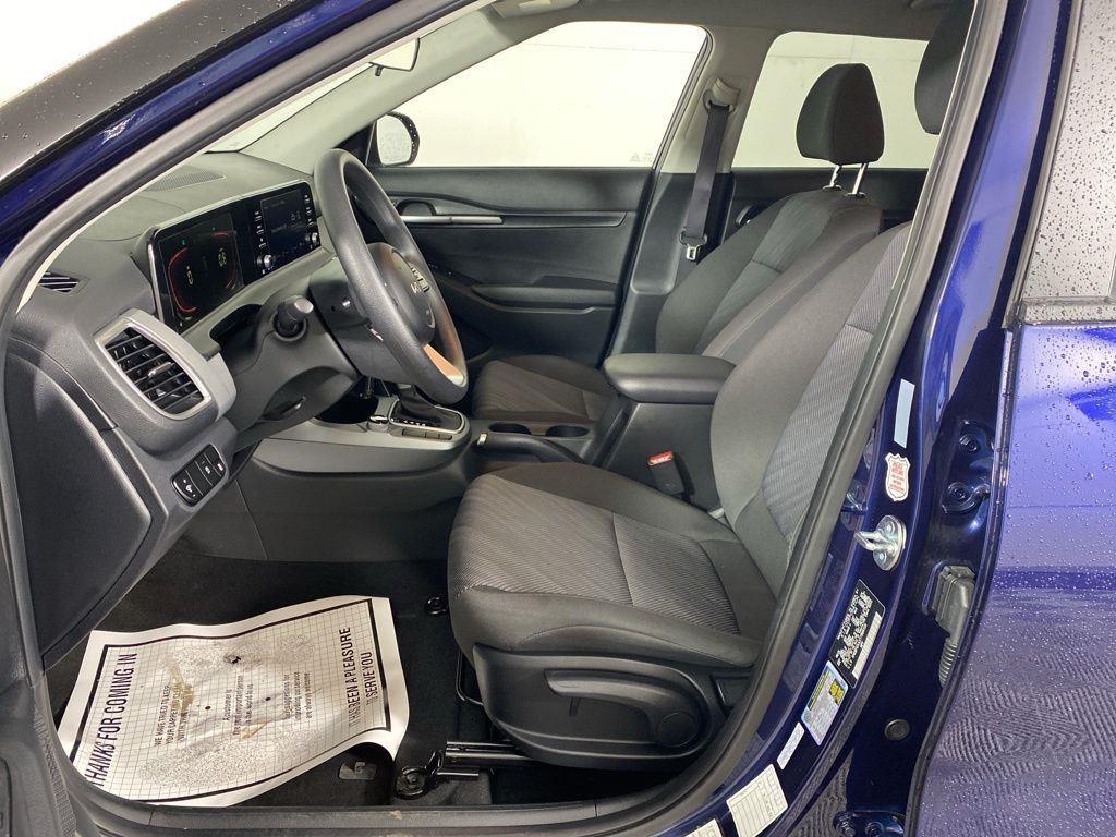 Used 2026 Dark Ocean Blue Kia LX image 12
