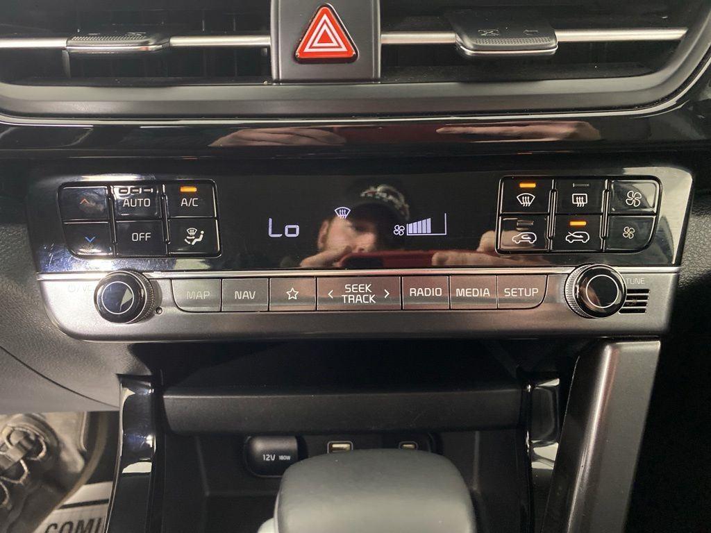 Used 2026 Clear White Kia S image 23