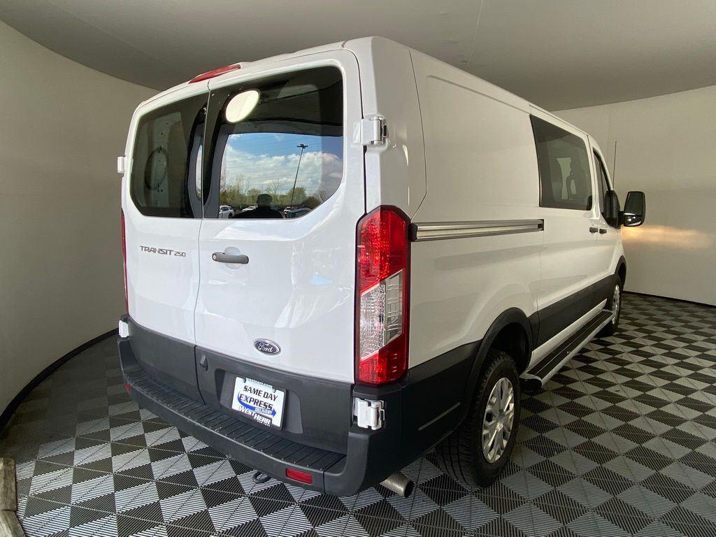 Used 2024 Oxford White Ford Base image 6