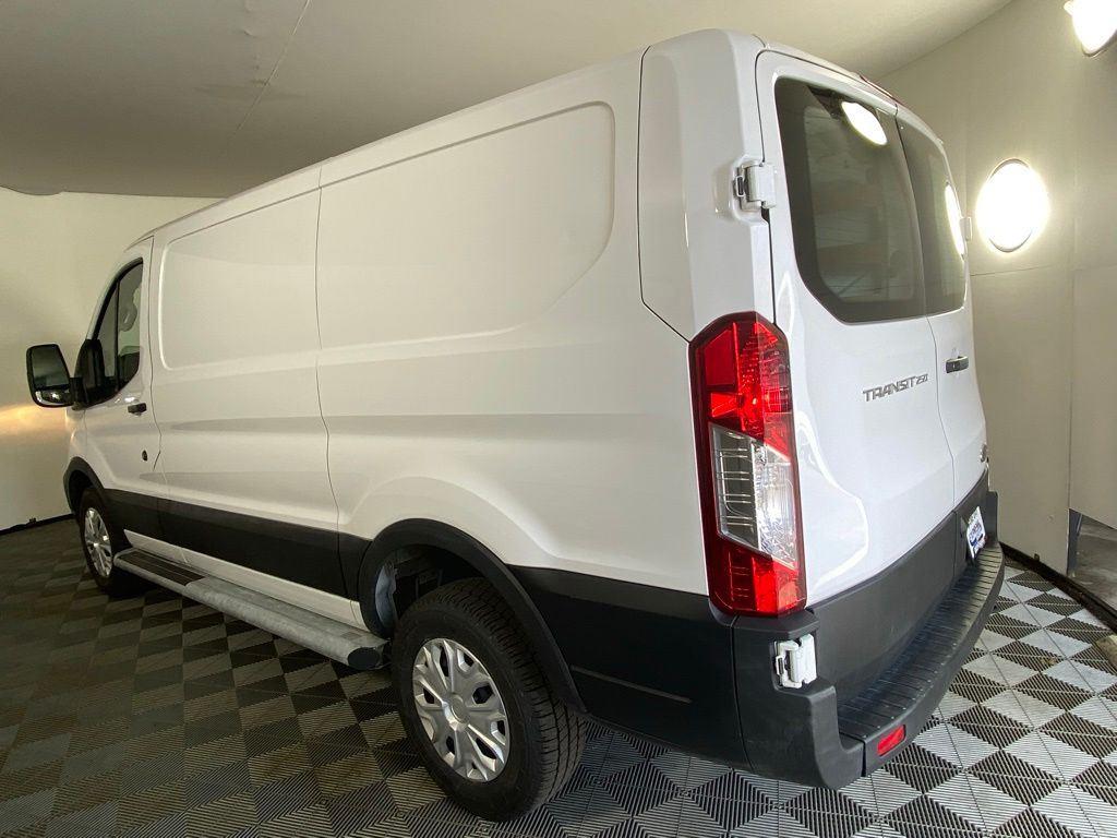 Used 2024 Oxford White Ford Base image 10