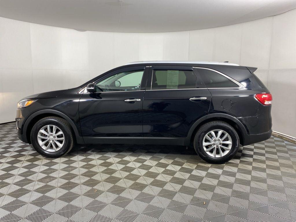 Used 2018 Ebony Black Kia LX image 7