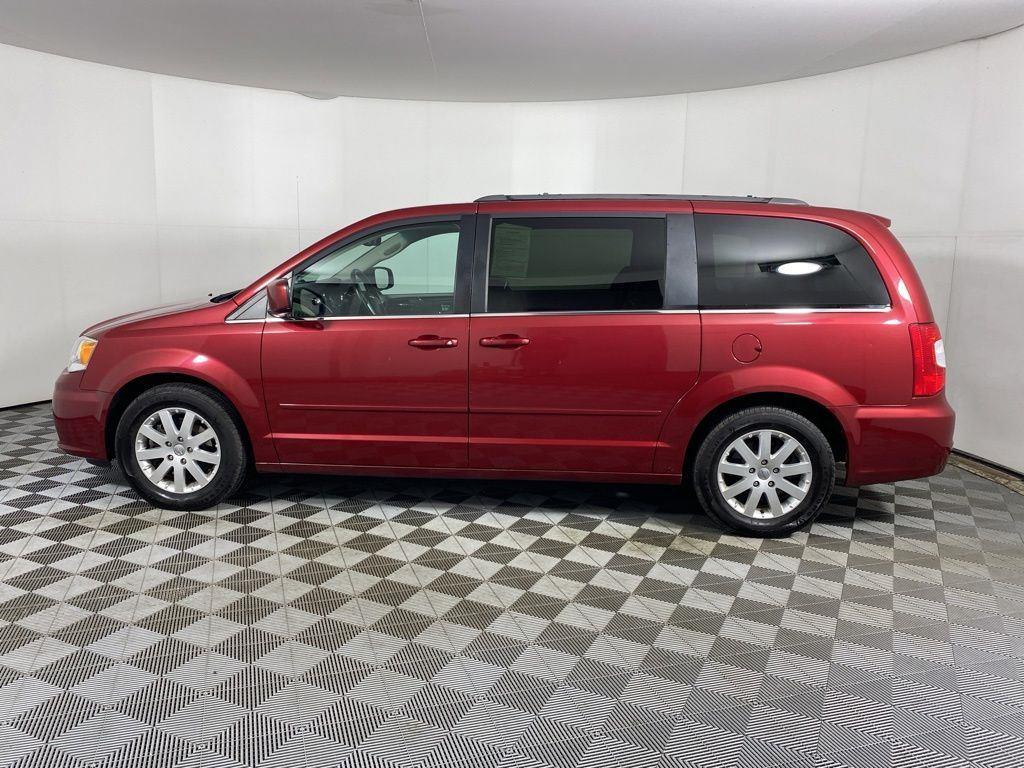 Used 2015 Deep Cherry Red Crystal Chrysler LX image 11