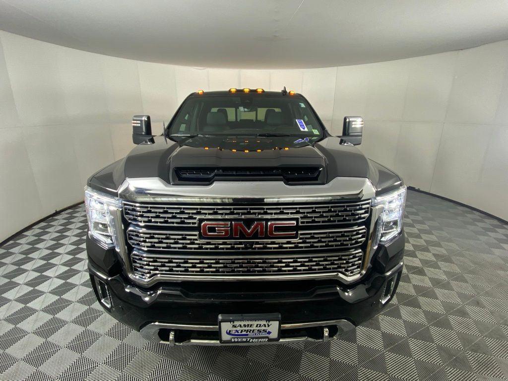 Used 2022 Ebony Twilight Metallic GMC Denali image 9