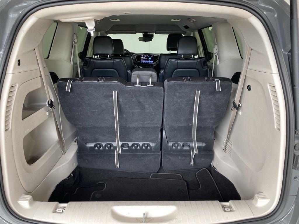 Used 2023 Gray Clearcoat Chrysler Touring L image 22