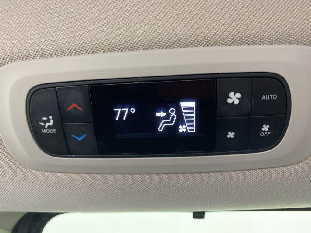 Used 2023 Gray Clearcoat Chrysler Touring L image 29