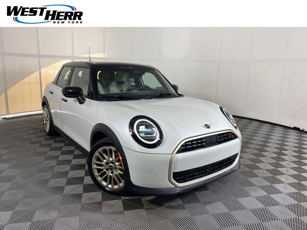  2025 MINI Cooper S Signature Trim 4-door Hatchback   