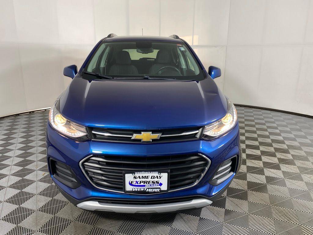 Used 2020 Pacific Blue Metallic Chevrolet LT image 4