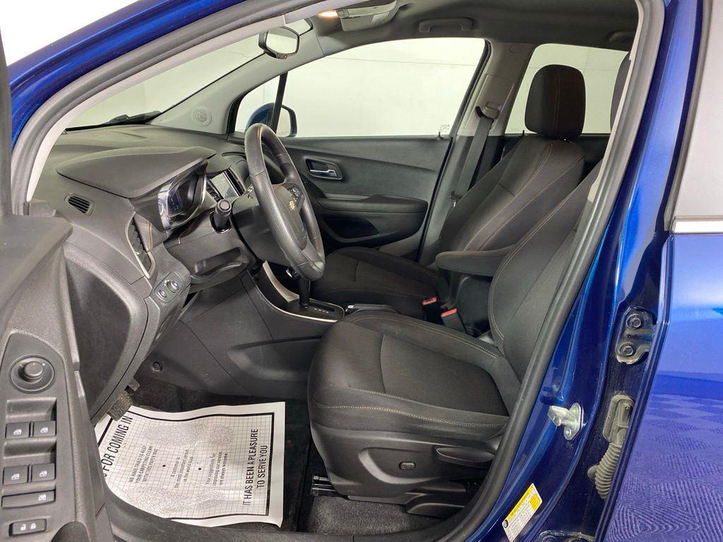 Used 2020 Pacific Blue Metallic Chevrolet LT image 11