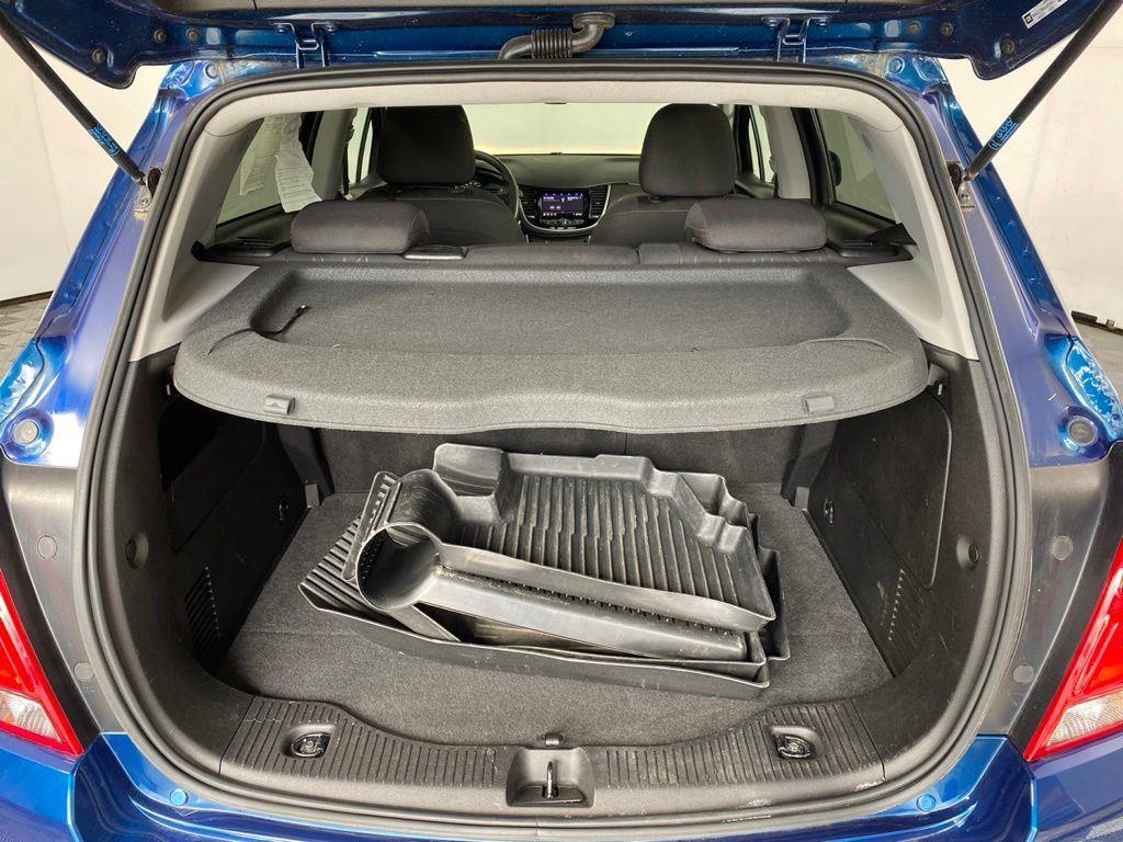 Used 2020 Pacific Blue Metallic Chevrolet LT image 14
