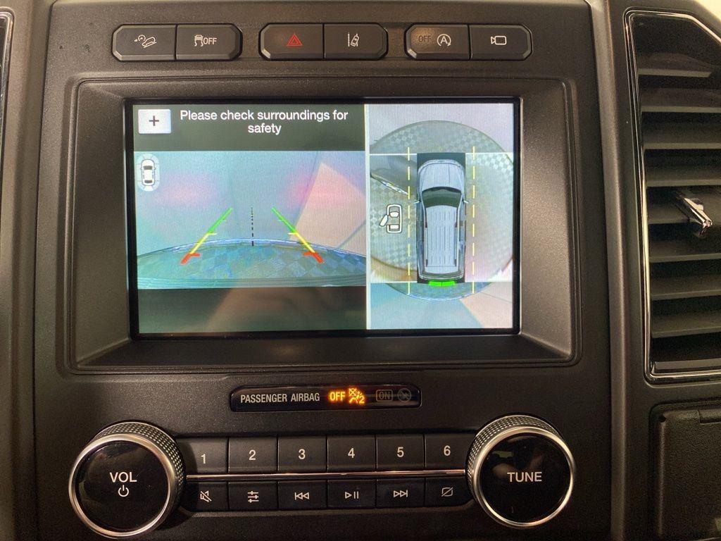 Used 2018 Magnetic Ford Limited image 28