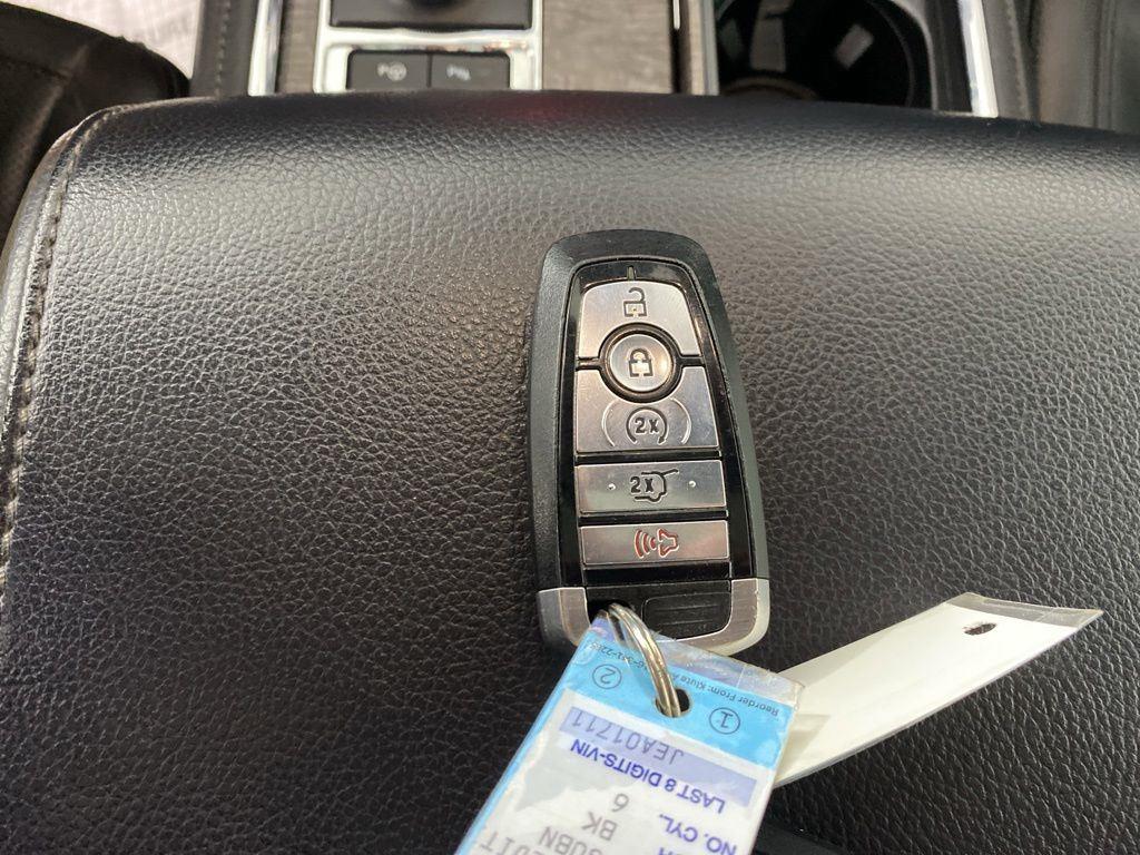 Used 2018 Magnetic Ford Limited image 8