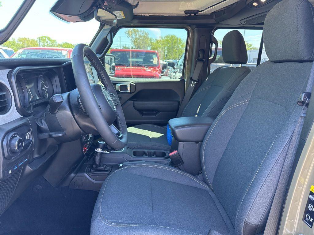 Used 2025 41 Jeep Willys 4xe image 3