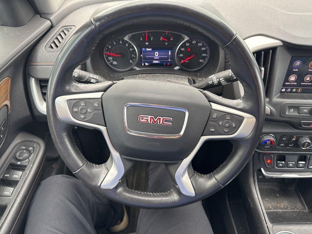 Used 2020 Emerald Metallic GMC SLE image 4