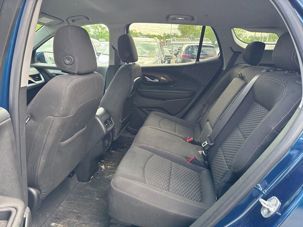 Used 2020 Emerald Metallic GMC SLE image 8