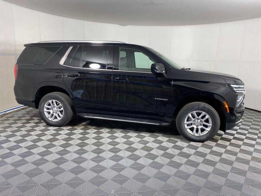 Used 2025 Black Chevrolet LT image 3