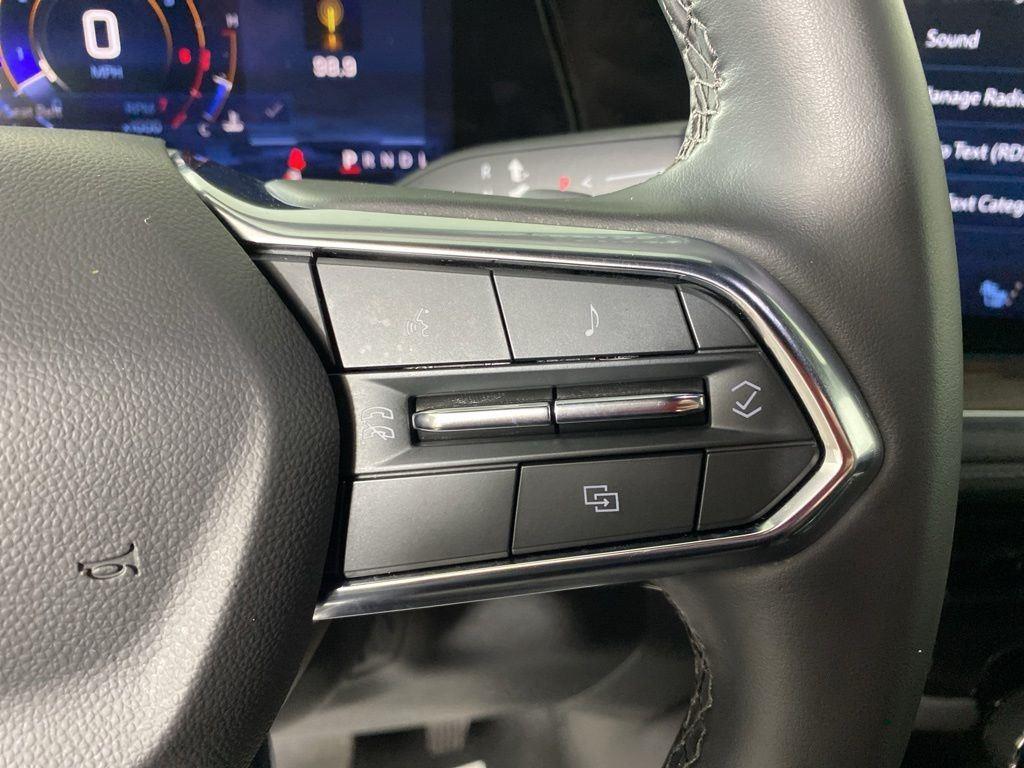 Used 2025 Black Chevrolet LT image 22