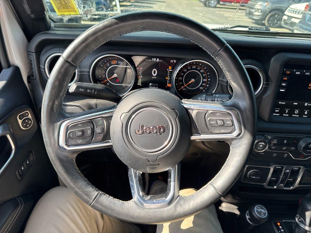 Used 2018 Bright White Clearcoat Jeep Unlimited Sahara image 5