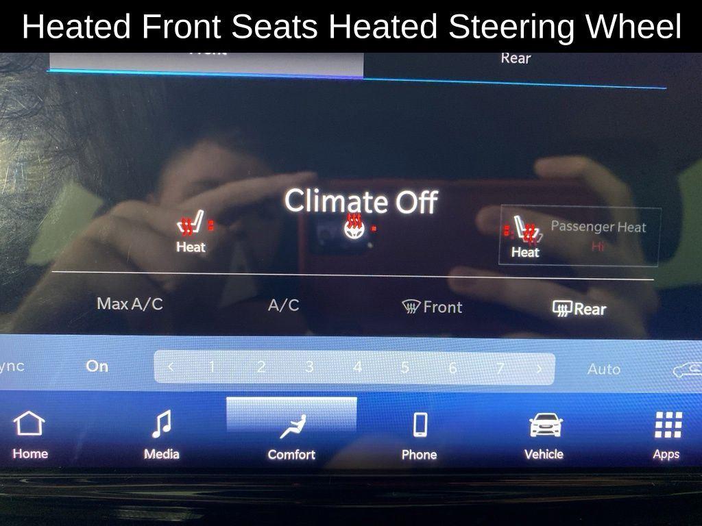 Used 2023 Gray Clearcoat Chrysler Touring L image 3