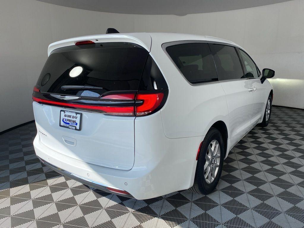 Used 2023 Bright White Clearcoat Chrysler Touring L image 7