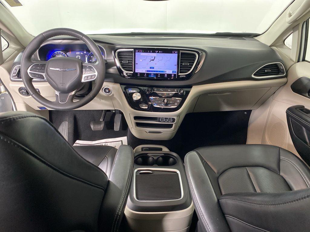 Used 2023 Bright White Clearcoat Chrysler Touring L image 30