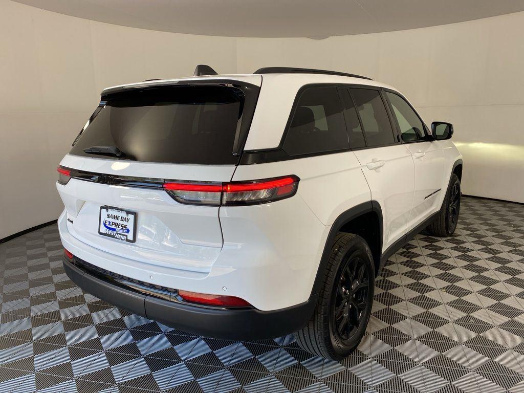 Used 2024 Bright White Clearcoat Jeep Altitude X image 6