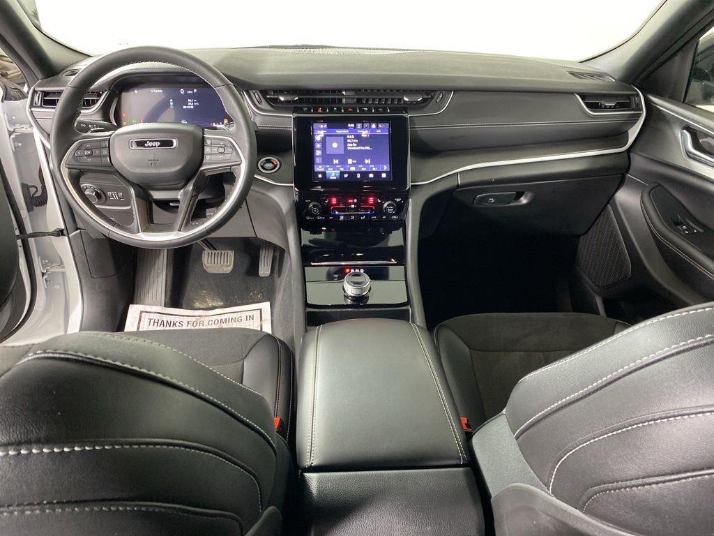 Used 2024 Bright White Clearcoat Jeep Altitude X image 15