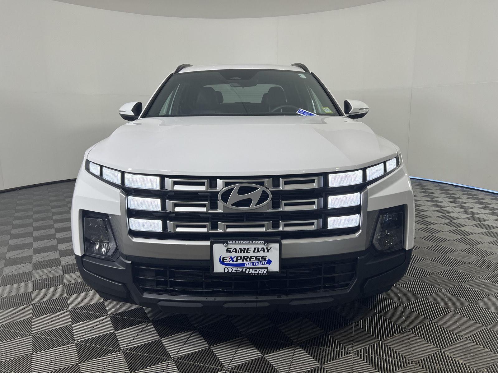 Certified Used 2025 Atlas White Hyundai SEL image 13