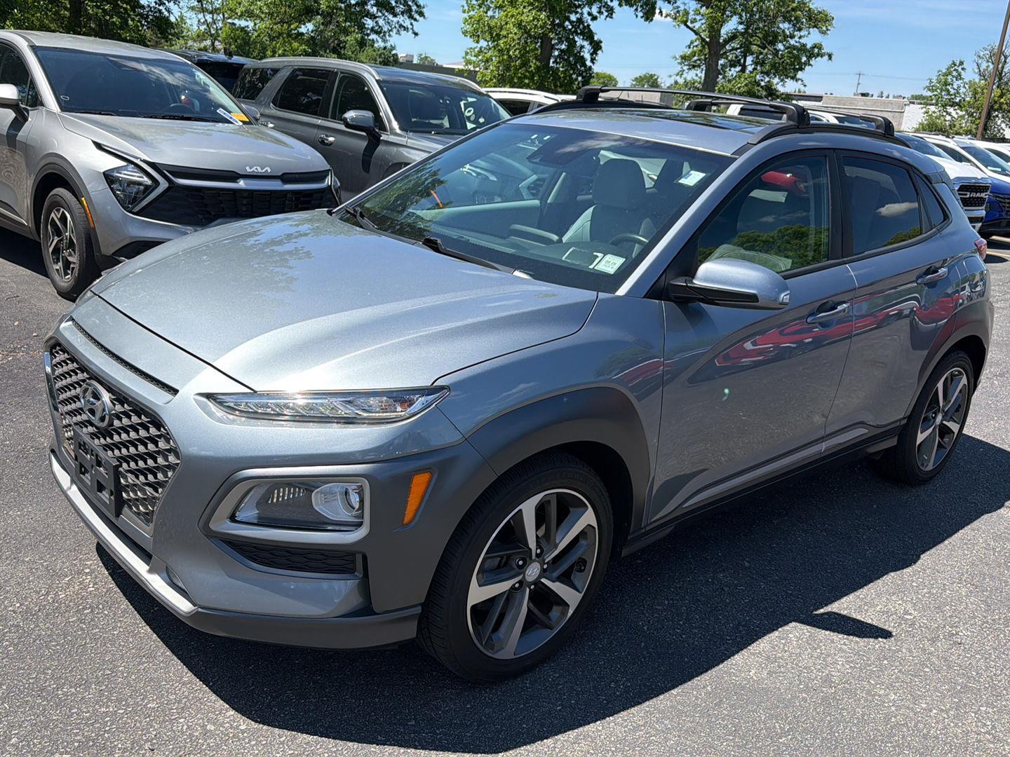 Used 2020 Sonic Silver Hyundai Limited image 3