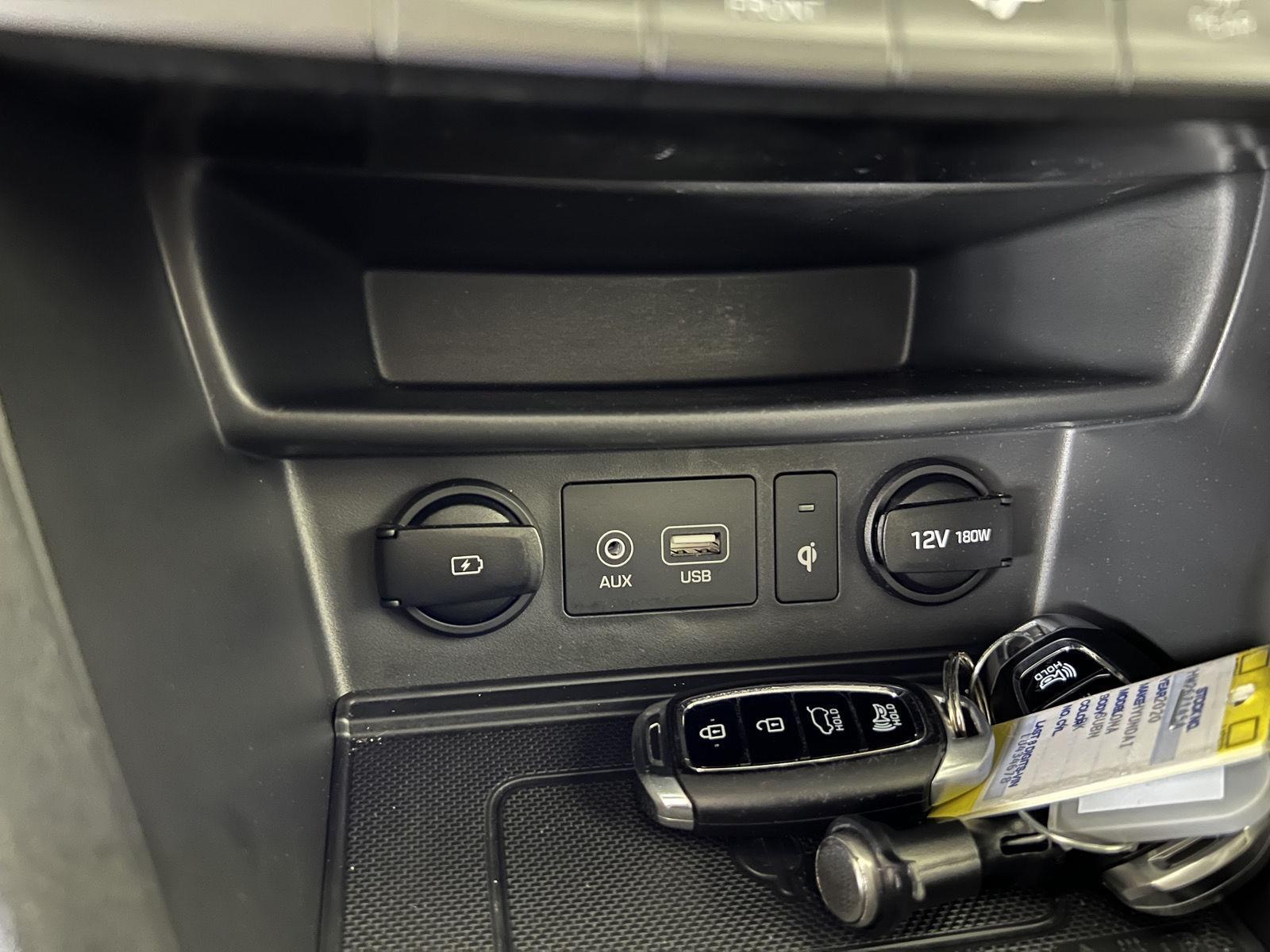 Used 2020 Sonic Silver Hyundai Limited image 37