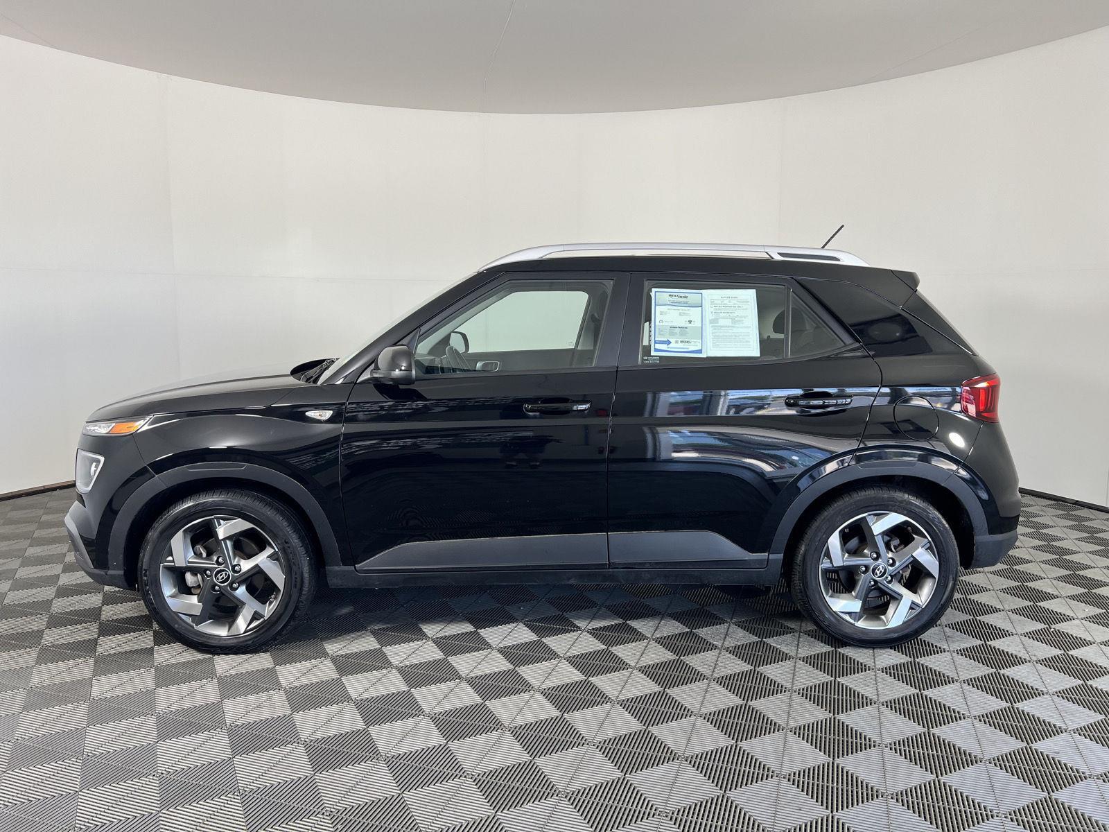 Certified Used 2023 Onyx Black Hyundai SEL image 6