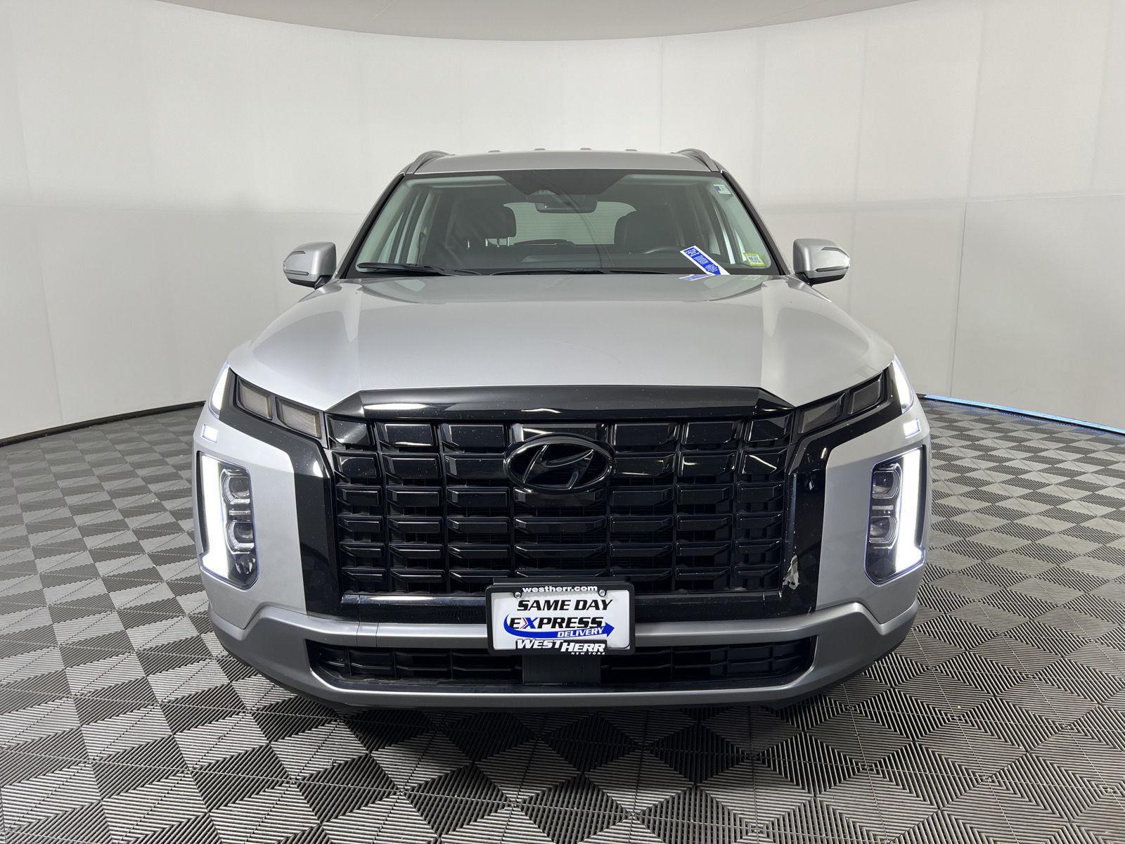 Certified Used 2024 Typhoon Silver Hyundai SEL 7P image 8