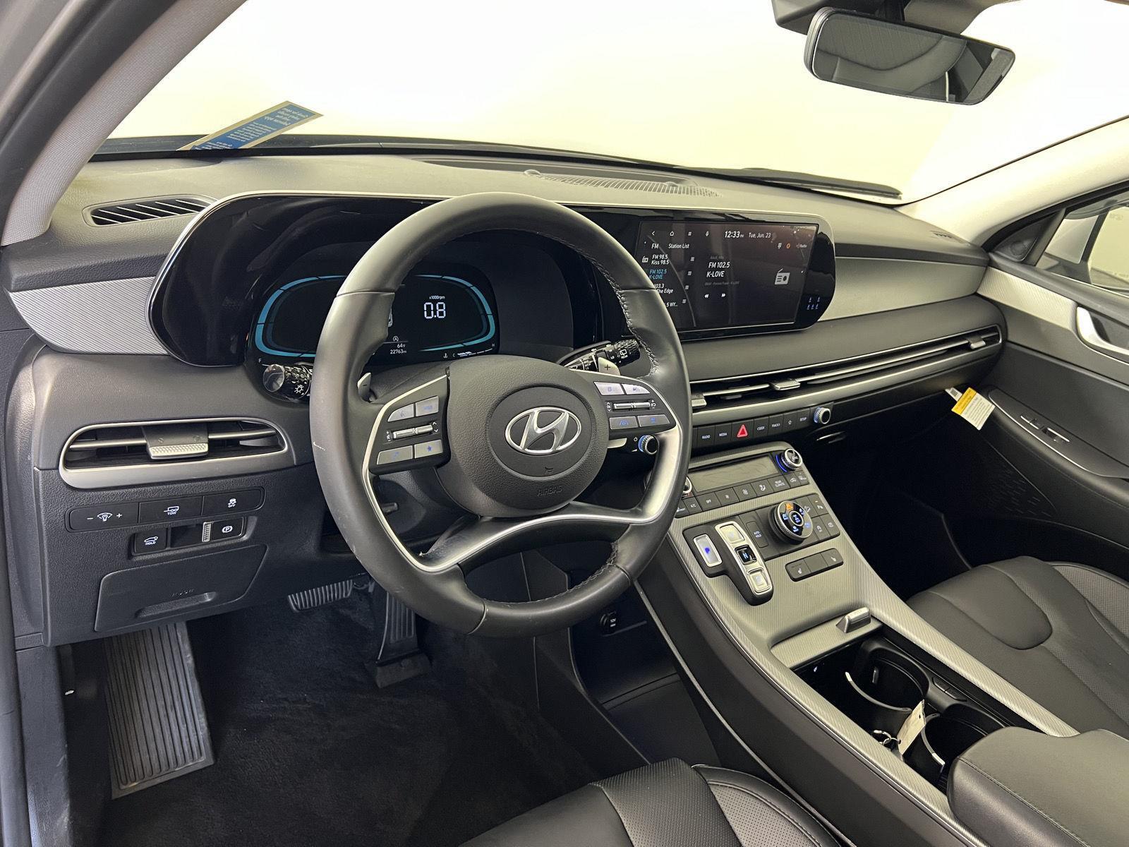 Certified Used 2024 Typhoon Silver Hyundai SEL 7P image 10