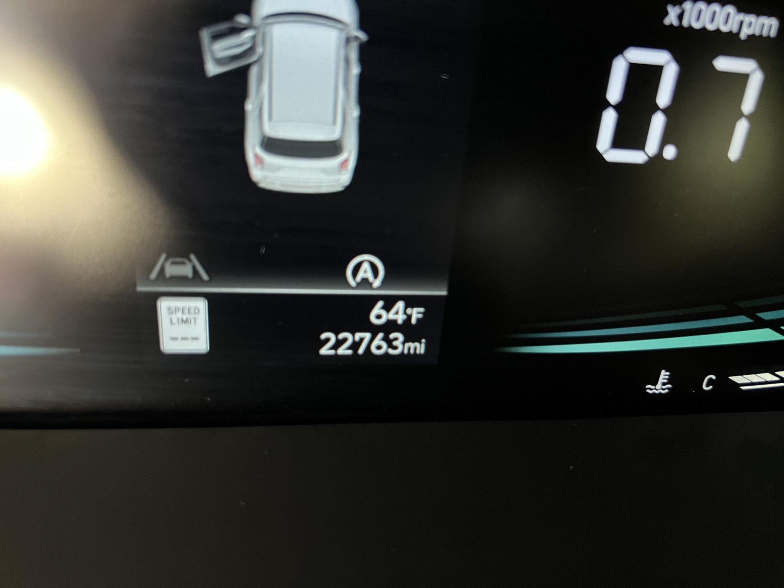Certified Used 2024 Typhoon Silver Hyundai SEL 7P image 18