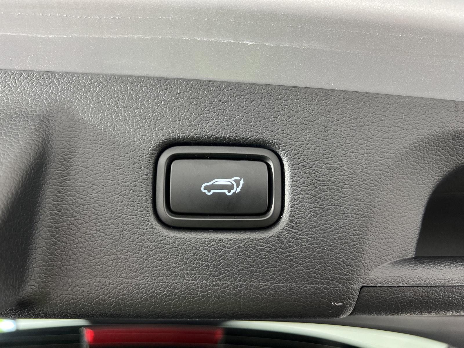Certified Used 2024 Typhoon Silver Hyundai SEL 7P image 29
