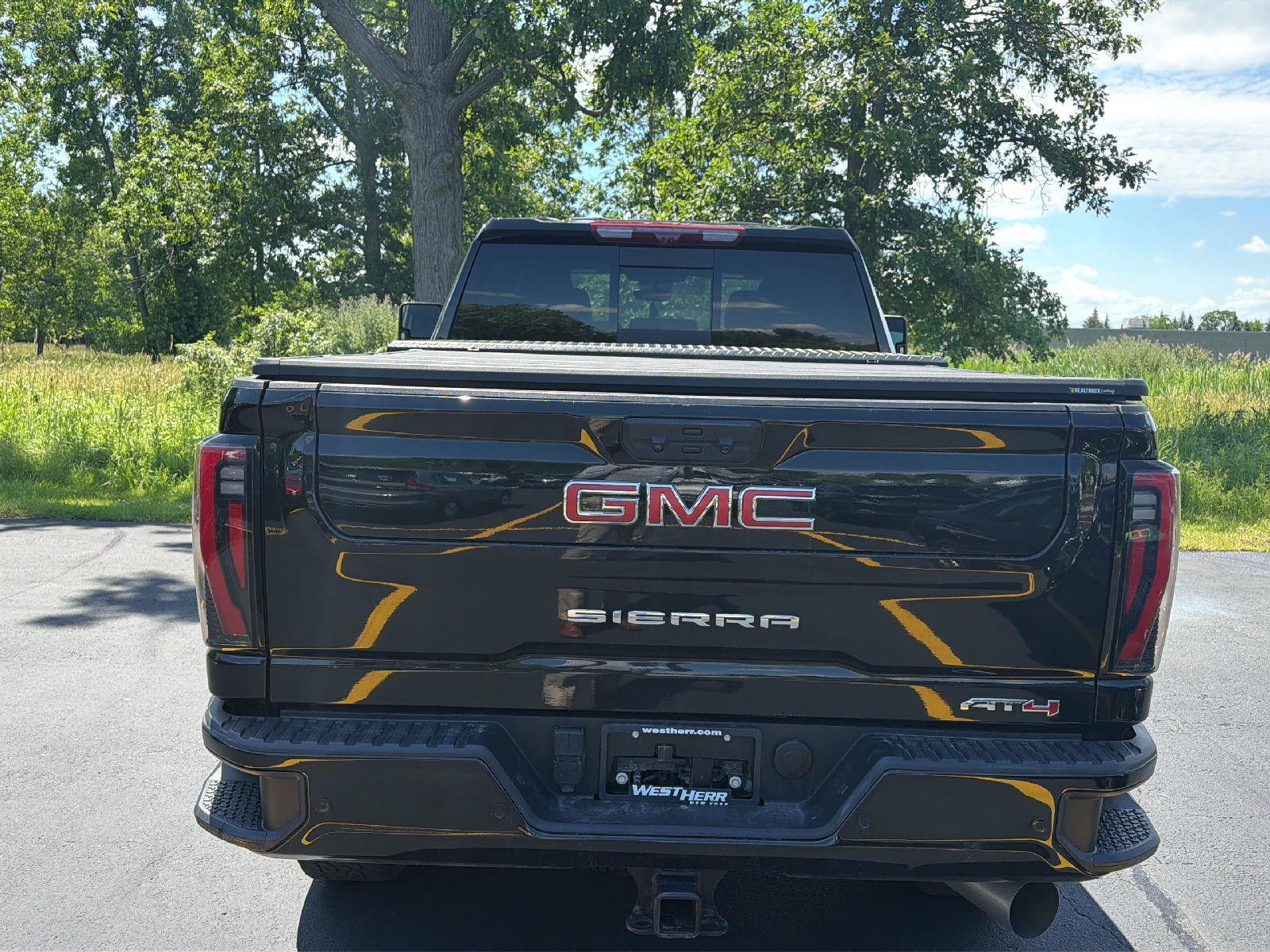 Used 2024 Onyx Black GMC AT4 image 4
