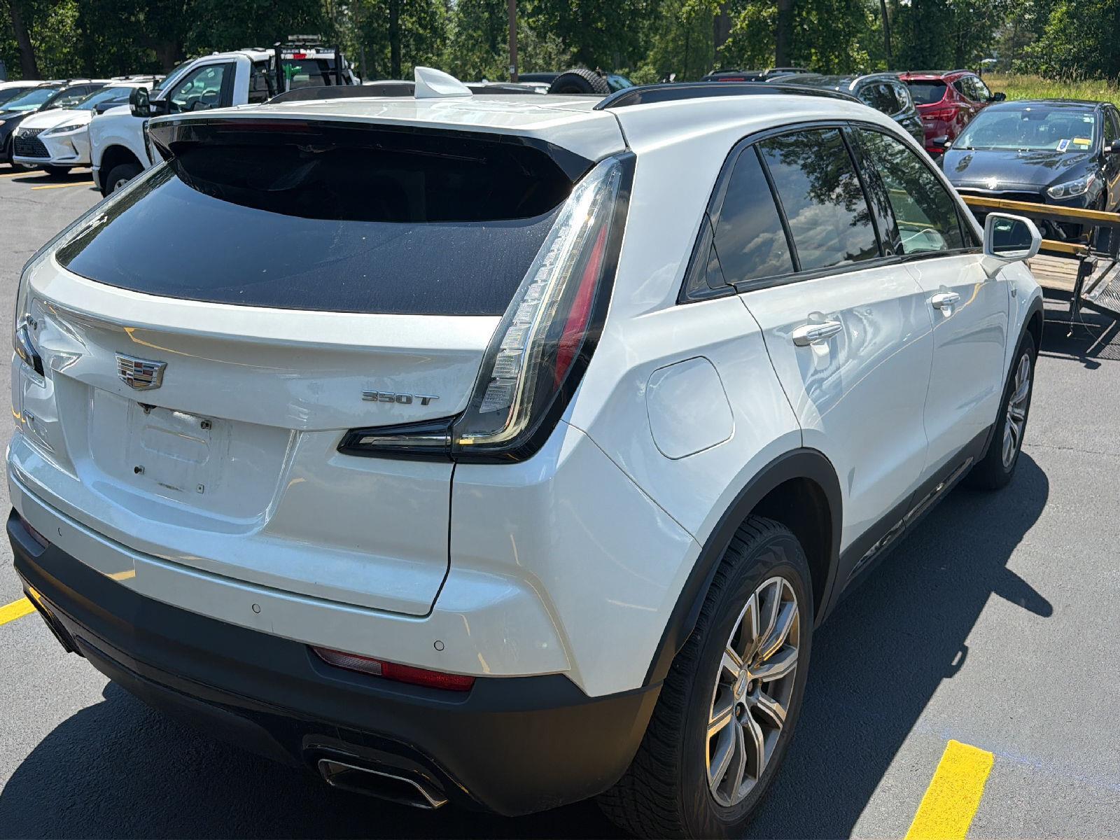 Used 2020 Crystal White Tricoat Cadillac AWD Sport image 4