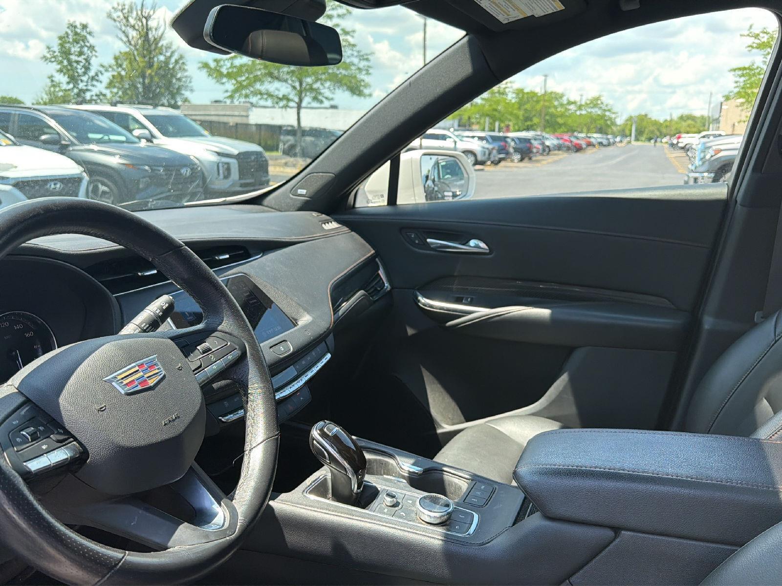 Used 2020 Crystal White Tricoat Cadillac AWD Sport image 5